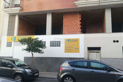 Handelspanden verkoop in Casco Urbano, Vinaròs, Castellón. 