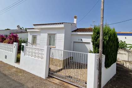 Dům na prodej v Costa Norte - Barbiguera, Vinaròs, Castellón. 